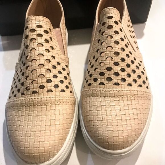 Nib MATA SLIP ON LASER CUT SNEAKERS IN BLUSH - Picture 4 of 10